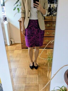 Ann Taylor Fuchsia and Black Paisley Linen Blend Pencil Skirt (0P)- $28